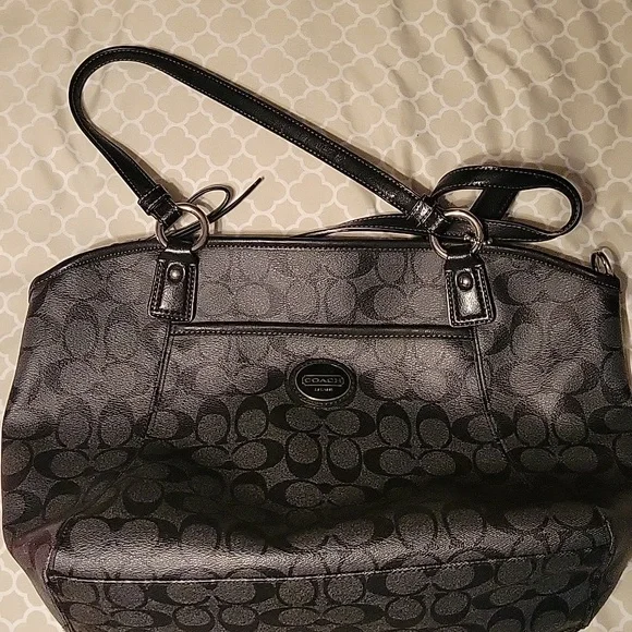 Coach black bag zipper top - Picture 2 of 5